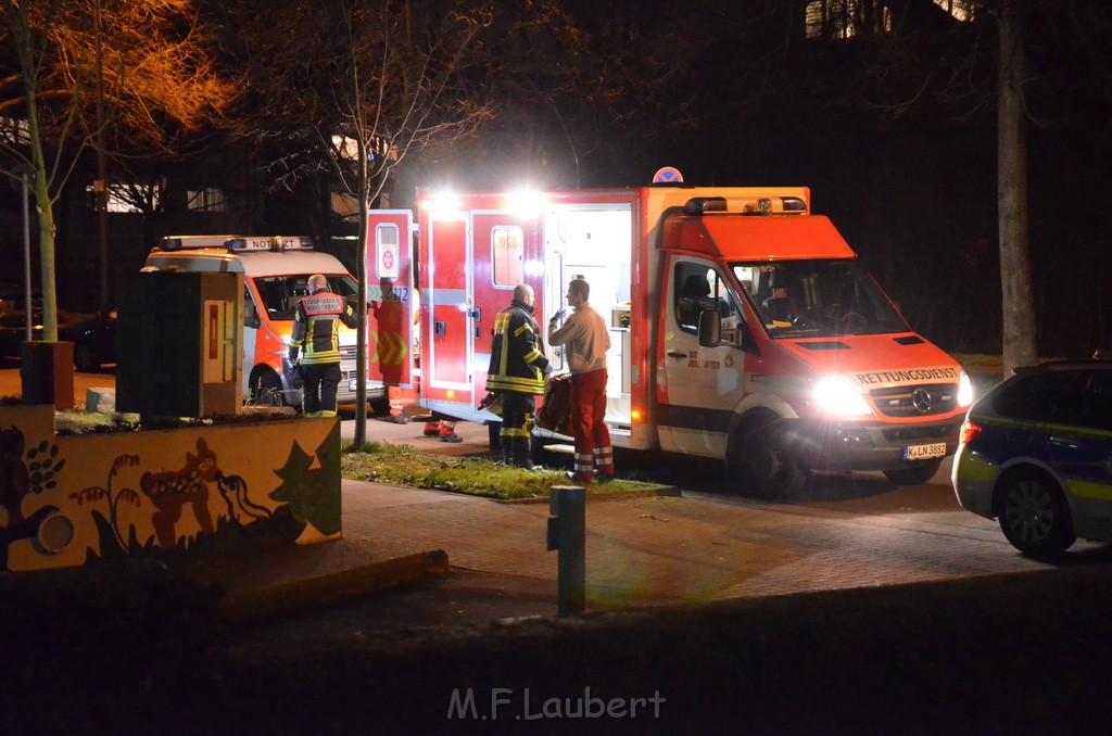 Einsatz BF Koeln Koeln Brueck Hans Schultenstr P24.JPG - Miklos Laubert